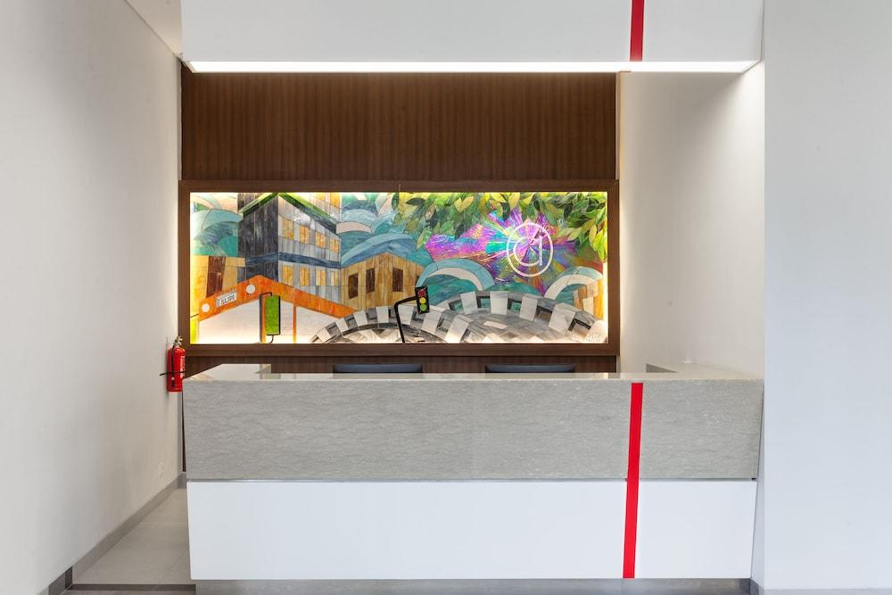 Amaris Hotel Slipi Jakarta Ngoại thất bức ảnh