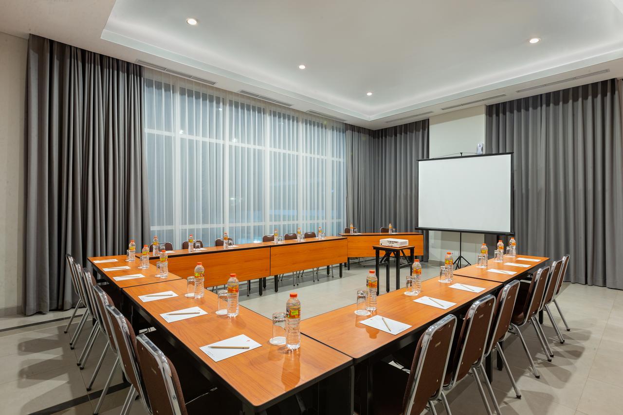 Amaris Hotel Slipi Jakarta Ngoại thất bức ảnh