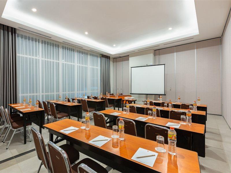 Amaris Hotel Slipi Jakarta Ngoại thất bức ảnh
